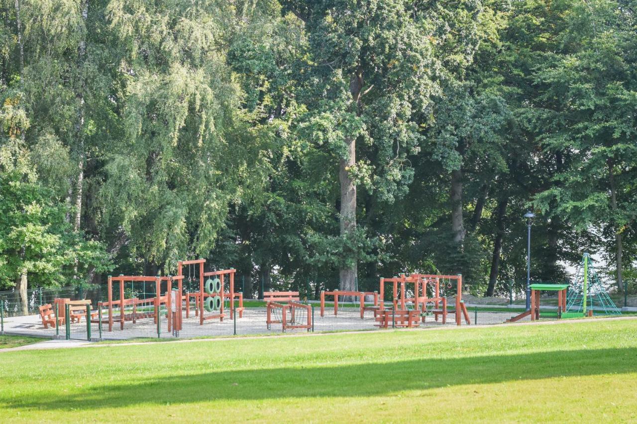 Osrodek Turystyczny Warzenko Hotel Buitenkant foto